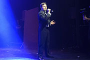 images/album/SixTenors_0000_SixTenors_Page_06.jpg